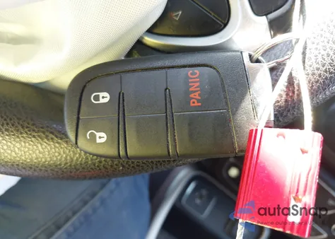 2018 Jeep Compass Sport z USA, uszkodzony, nr VIN 3C4NJCAB5JT102418